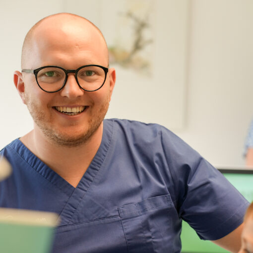 Dr. Martin Klein